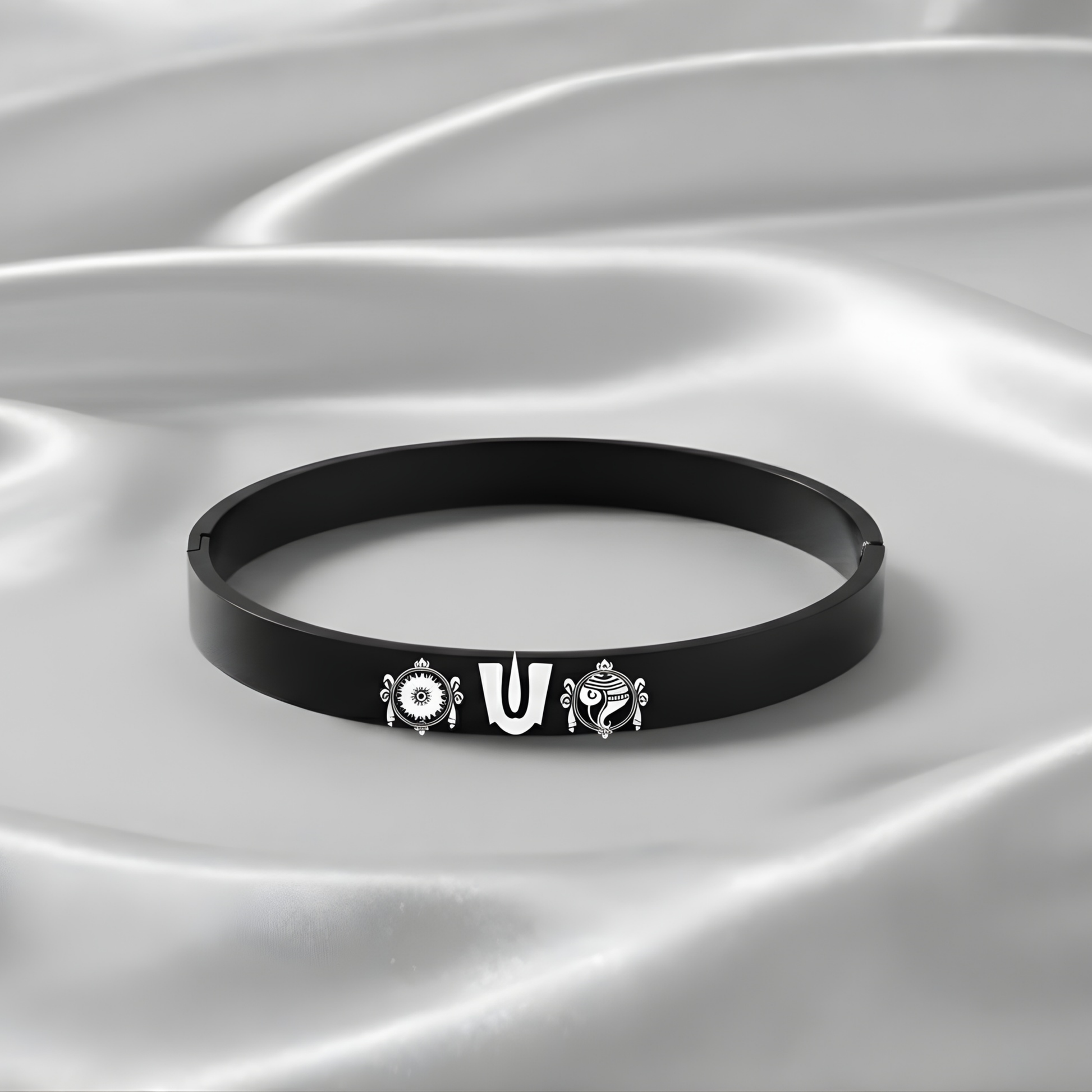 Balaji Tilak Snap Bracelet