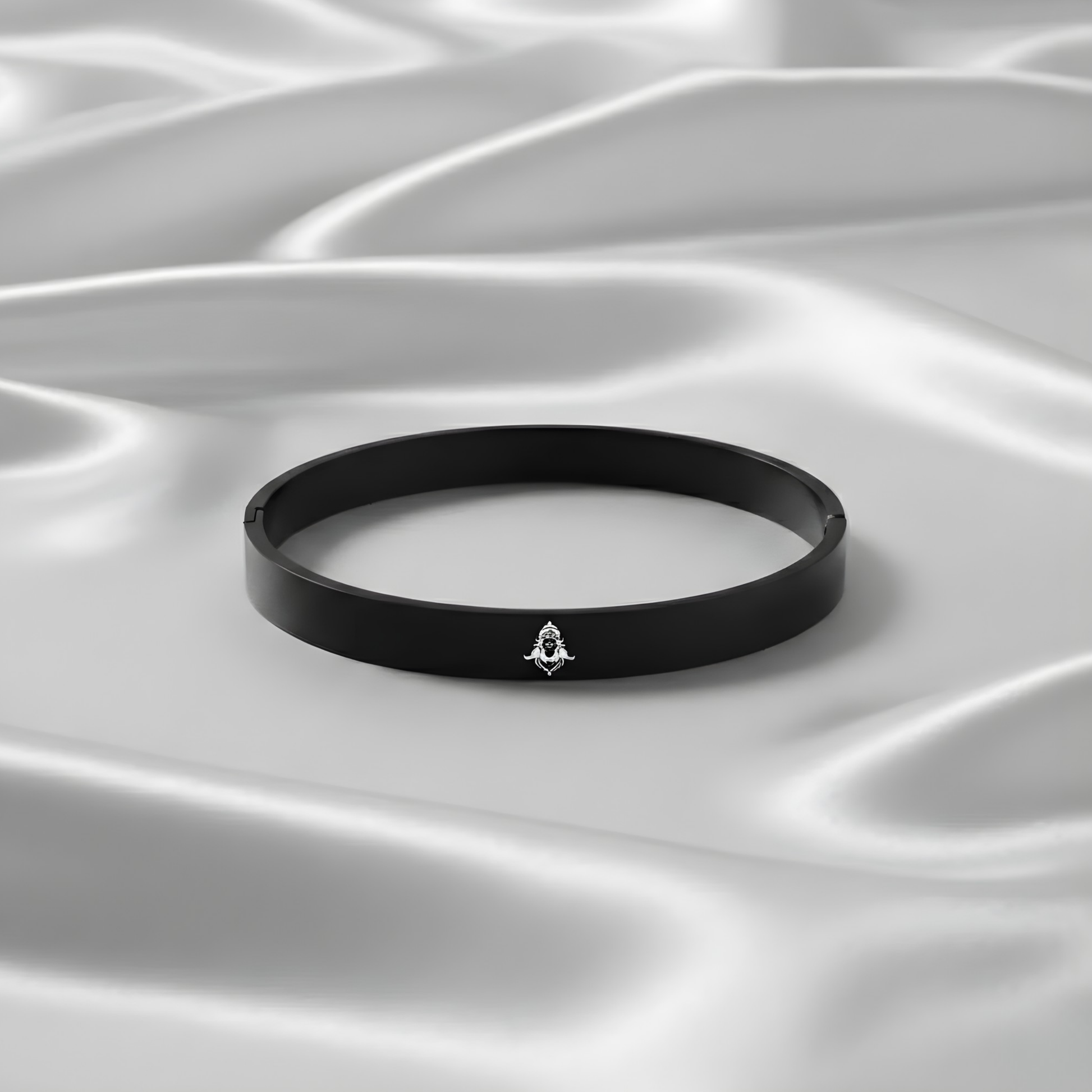 Divine Hanumanji Engraved Snap Bracelet