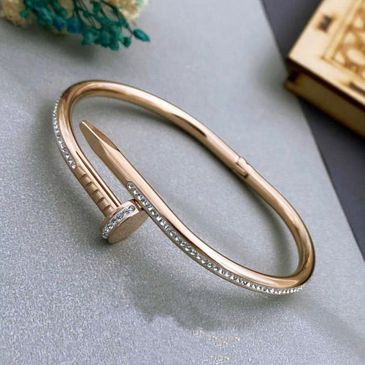 Regalia Elegant Nail Design Bracelet