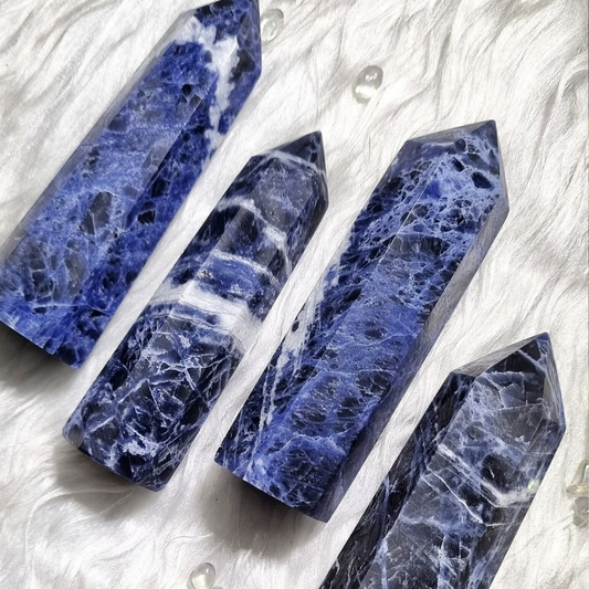SODALITE CRYSTAL TOWER