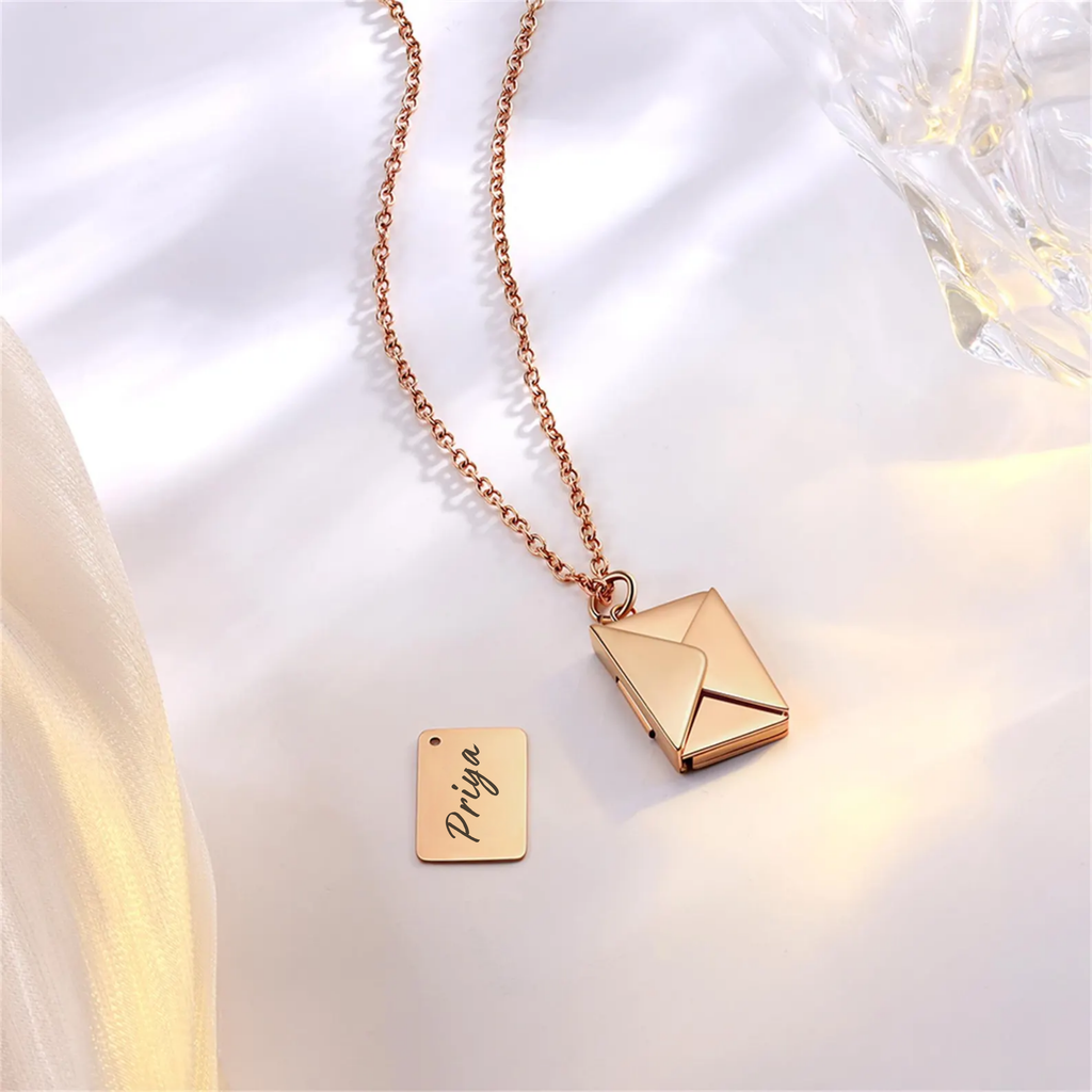 PERSONALISED ENVELOP NECKLACE