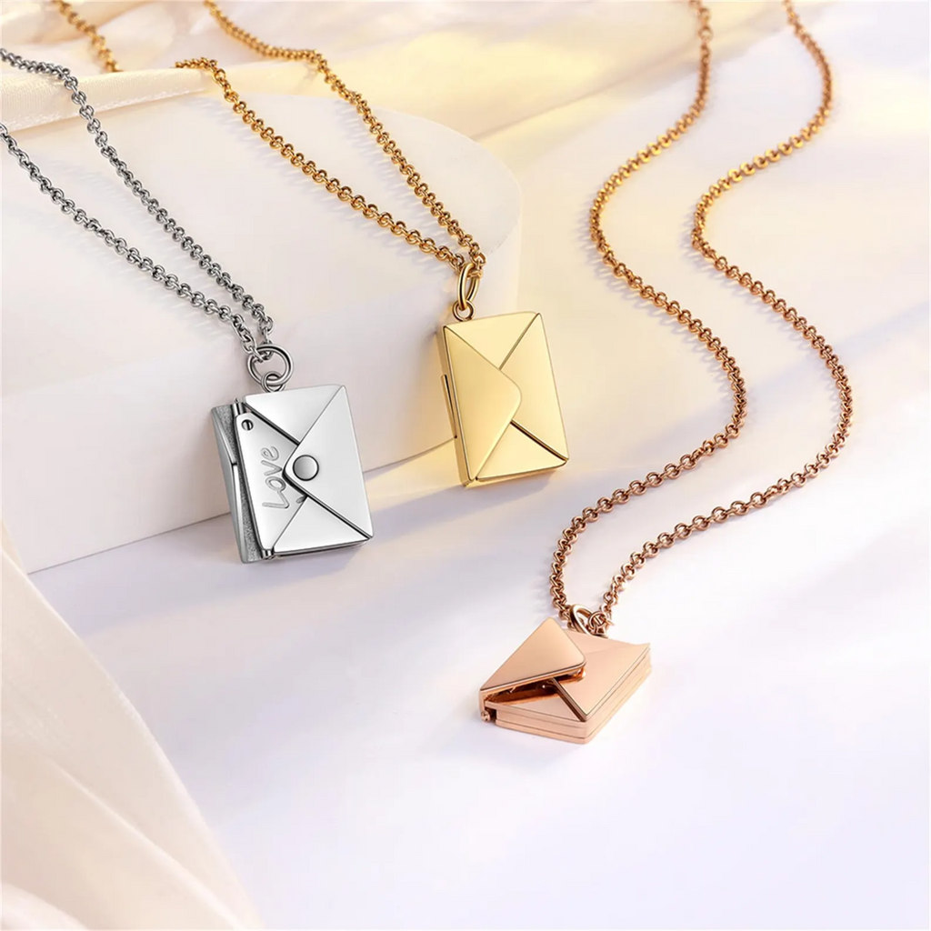 PERSONALISED ENVELOP NECKLACE